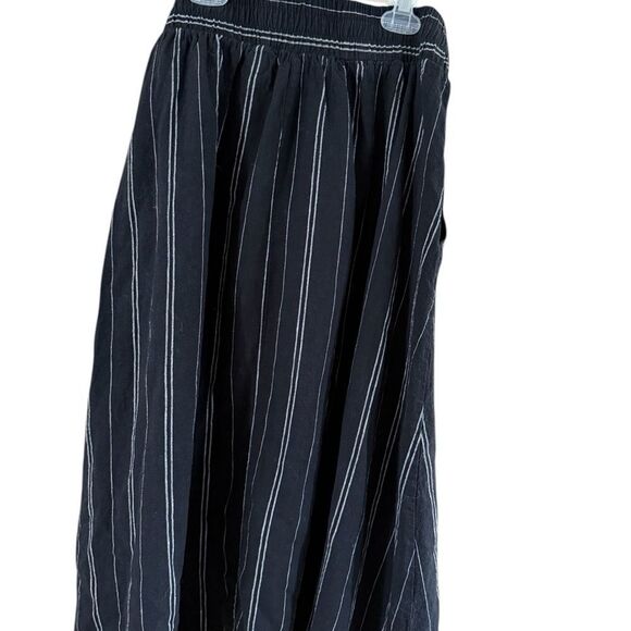 Time and Tru Black A Line Midi Skirt Tie Front - Picture 3 of 9